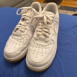 White Nike Men's Sneakers